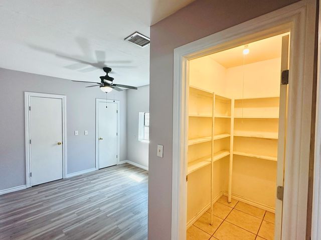 2812 Mariana Ave, Midland, OK 73115