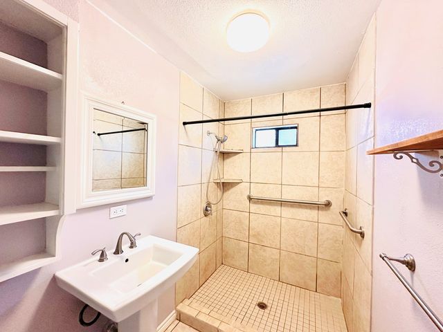 2812 Mariana Ave, Midland, OK 73115