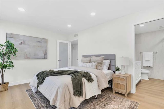 970 Palm Avenue 200, West Hollywood, CA 90069