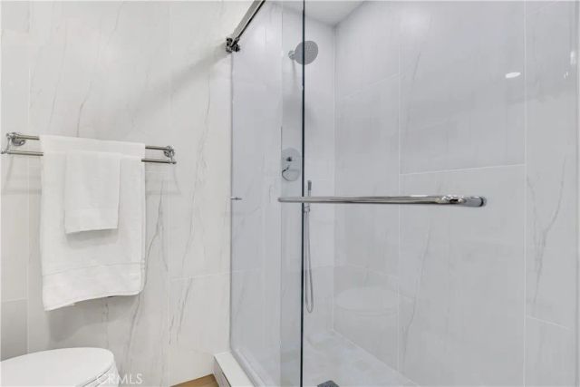 970 Palm Avenue 200, West Hollywood, CA 90069