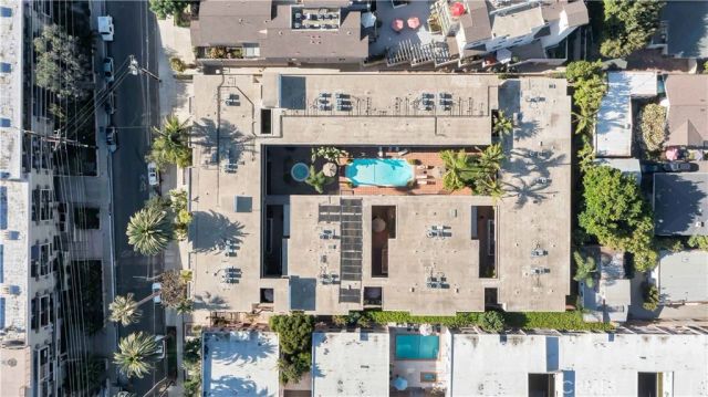 970 Palm Avenue 200, West Hollywood, CA 90069