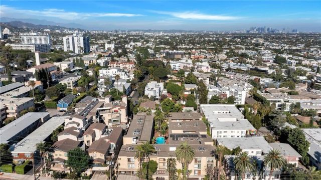 970 Palm Avenue 200, West Hollywood, CA 90069