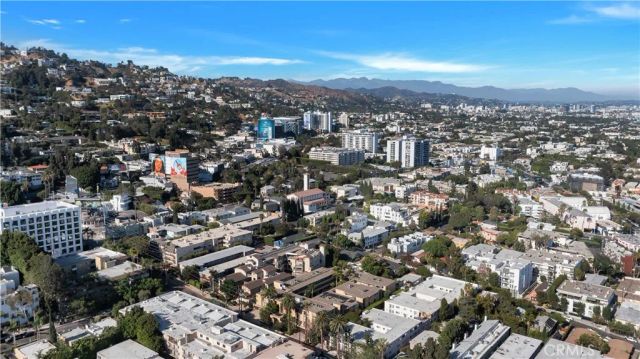 970 Palm Avenue 200, West Hollywood, CA 90069