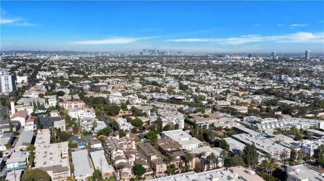 970 Palm Avenue 200, West Hollywood, CA 90069