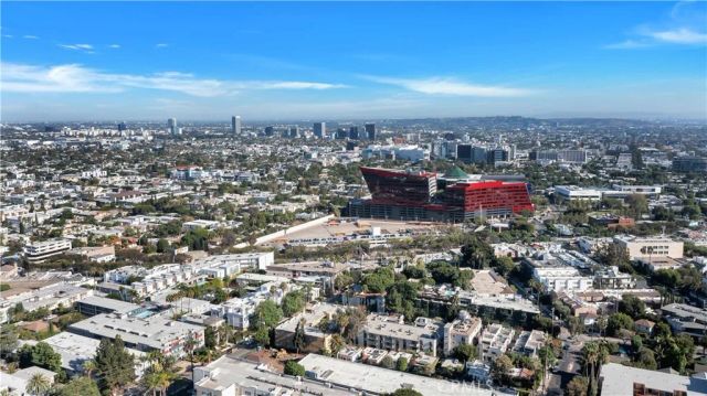 970 Palm Avenue 200, West Hollywood, CA 90069