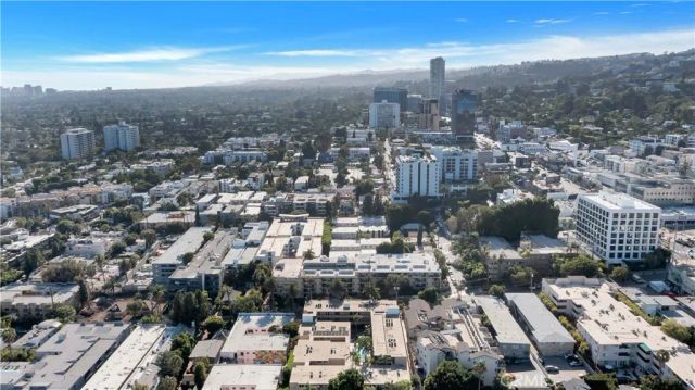 970 Palm Avenue 200, West Hollywood, CA 90069