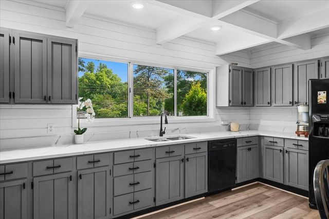 1230 Valencia Drive, Dalton, GA 30720
