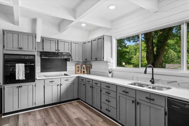1230 Valencia Drive, Dalton, GA 30720