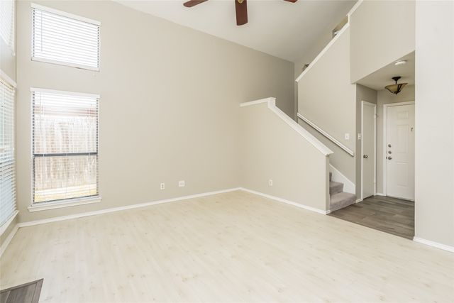 930 Boxwood Drive, Lewisville, TX 75067