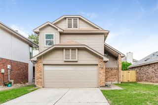 930 Boxwood Drive, Lewisville, TX 75067