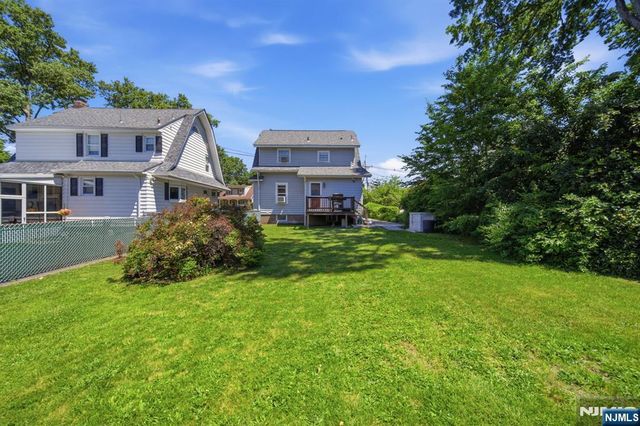 374 Diamond Bridge Avenue, Hawthorne, NJ 07506