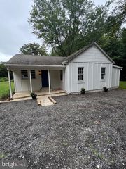 7109 WEBSTER LN, Fort Washington, MD 20744