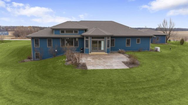 3420 Britton RIDGE, Union Grove, WI 53182