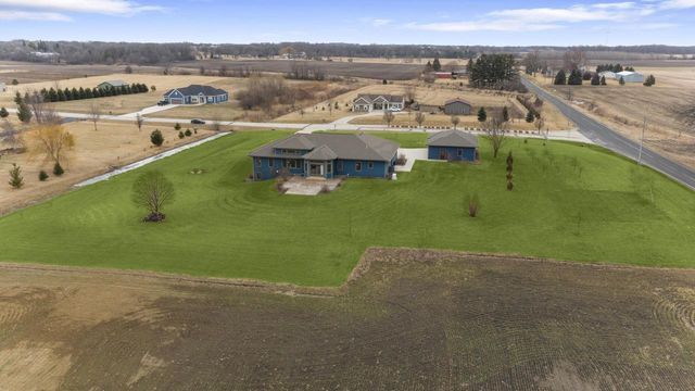 3420 Britton RIDGE, Union Grove, WI 53182