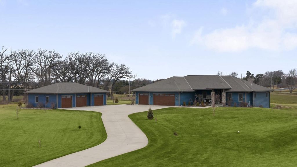 3420 Britton RIDGE, Union Grove, WI 53182