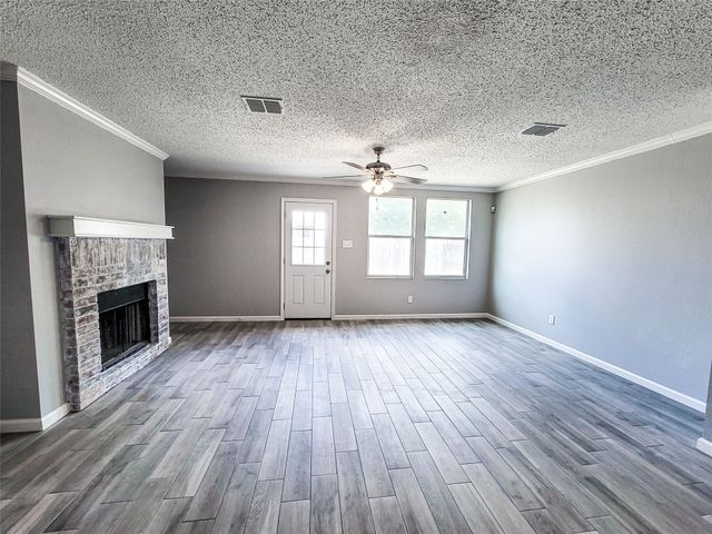 1725 Carolina Ridge Way, Fort Worth, TX 76247