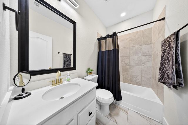 3216 Anderwood Arbor Lane, Pearland, TX 77584