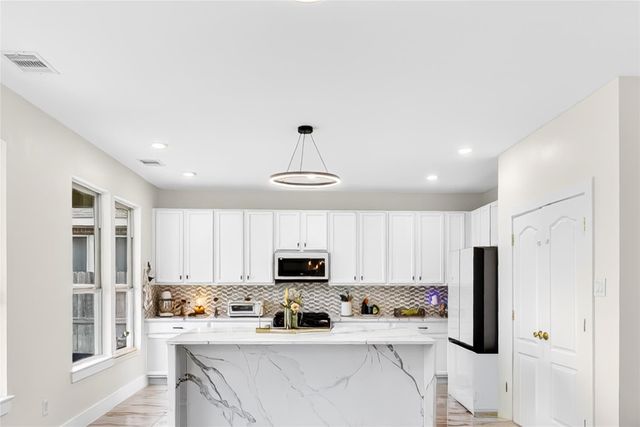 3216 Anderwood Arbor Lane, Pearland, TX 77584