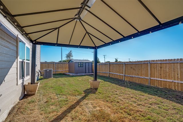 8324 Columbia Falls Road, Ponder, TX 76259