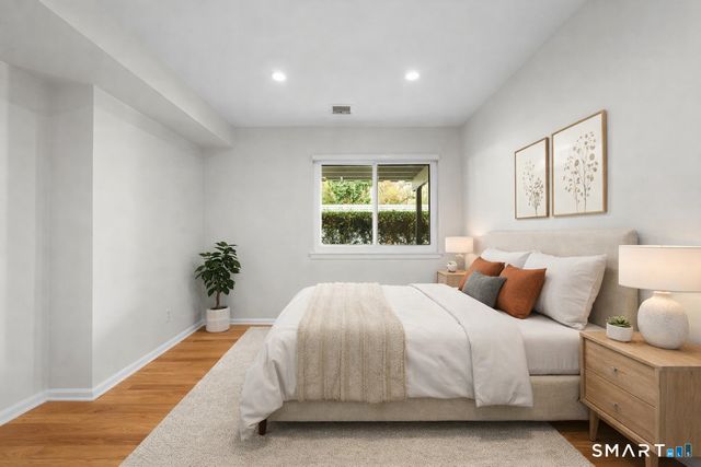 132 Southport Woods Drive 132, Fairfield, CT 06890