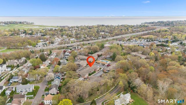 132 Southport Woods Drive 132, Fairfield, CT 06890