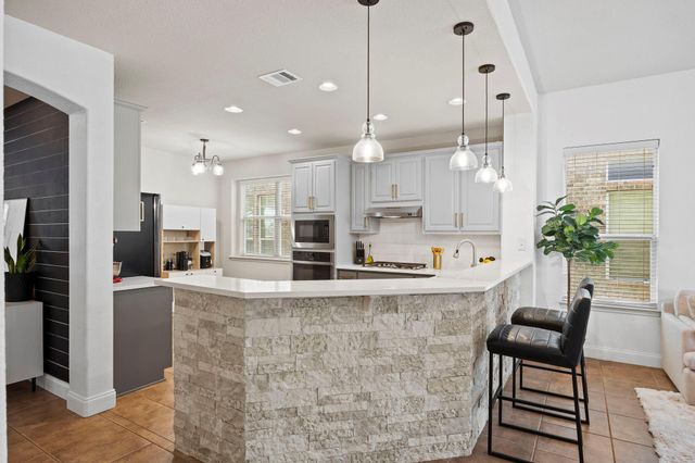 401 Wiltshire DR, Hutto, TX 78634