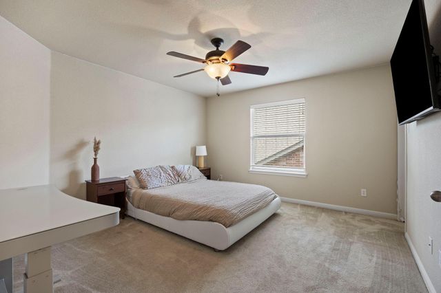 401 Wiltshire DR, Hutto, TX 78634