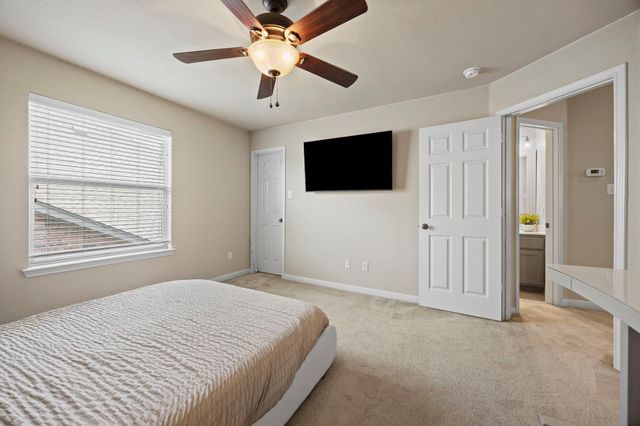 401 Wiltshire DR, Hutto, TX 78634
