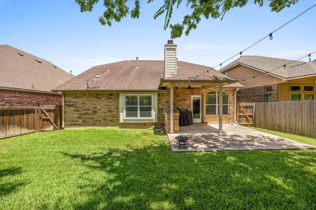 401 Wiltshire DR, Hutto, TX 78634