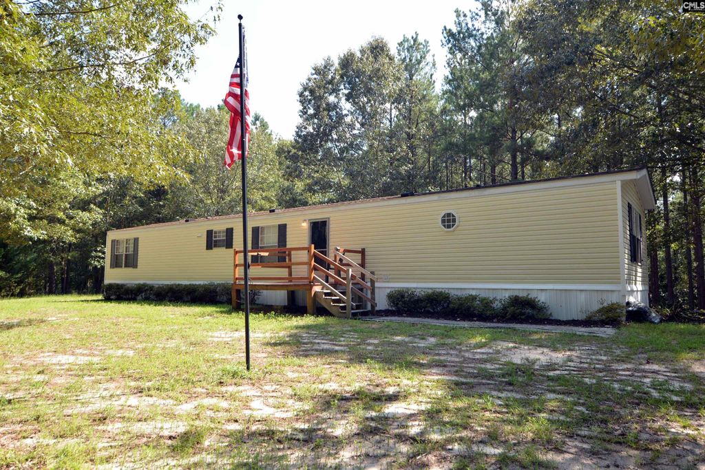 1885 Lake Elliott Road, Cassatt, SC 29032