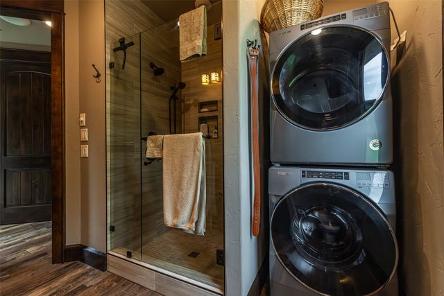 1323 An County Road 153, Palestine, TX 75801