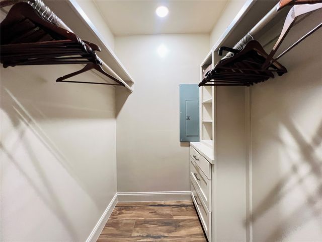 6211 W Northwest Highway G224, Dallas, TX 75225