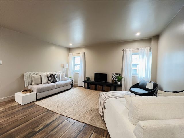 6211 W Northwest Highway G224, Dallas, TX 75225