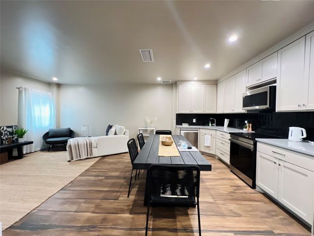 6211 W Northwest Highway G224, Dallas, TX 75225