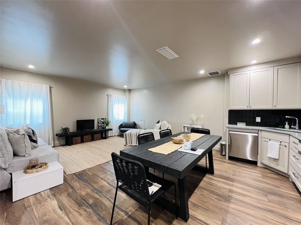 6211 W Northwest Highway G224, Dallas, TX 75225