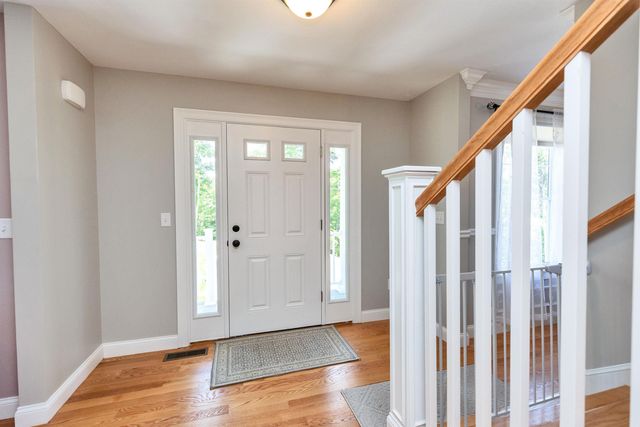 15 Pigeon Hill Road, Brookline, NH 03033