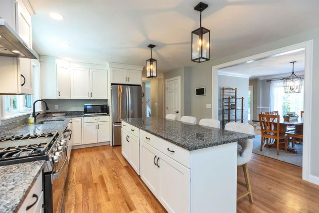15 Pigeon Hill Road, Brookline, NH 03033