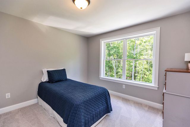 15 Pigeon Hill Road, Brookline, NH 03033