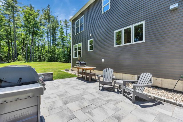 15 Pigeon Hill Road, Brookline, NH 03033