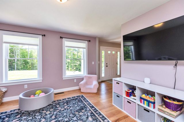 15 Pigeon Hill Road, Brookline, NH 03033