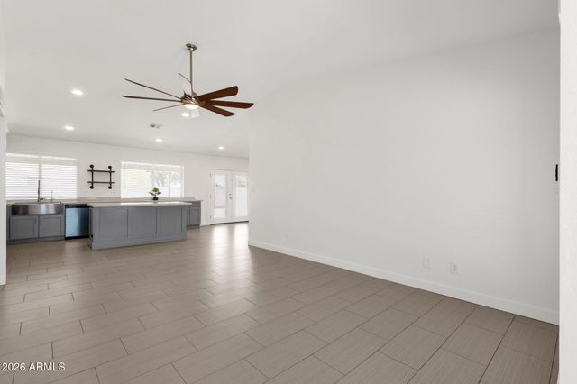 8837 W COOLIDGE Street, Phoenix, AZ 85037
