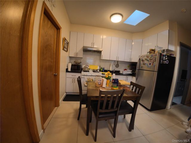 10428 Jamaica Avenue, Richmond Hill, NY 11418