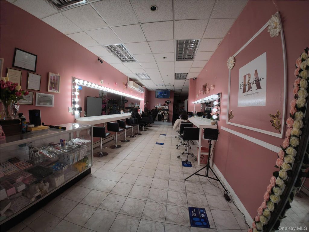 10428 Jamaica Avenue, Richmond Hill, NY 11418