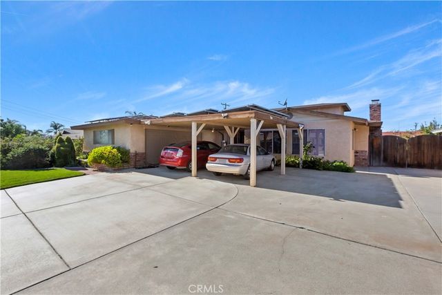 9850 Lombardy, Bloomington, CA 92316