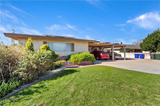 9850 Lombardy, Bloomington, CA 92316
