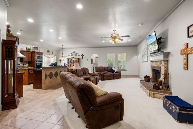 340 Canadian Lane, Burleson, TX 76028