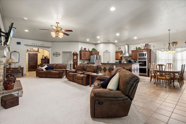 340 Canadian Lane, Burleson, TX 76028