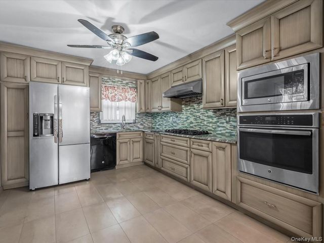 120-44 194th Street, Saint Albans, NY 11412