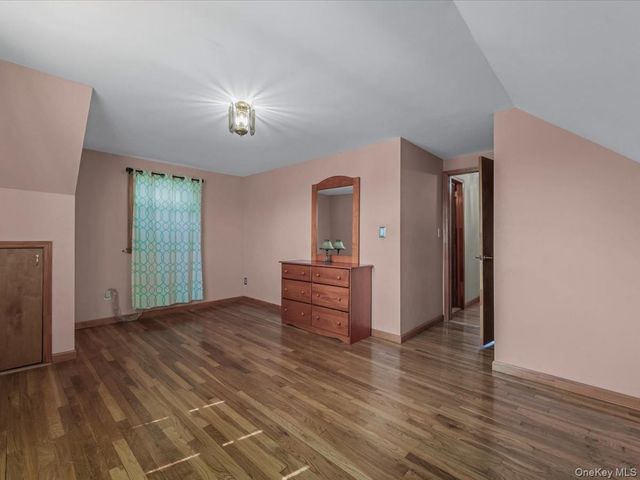 120-44 194th Street, Saint Albans, NY 11412