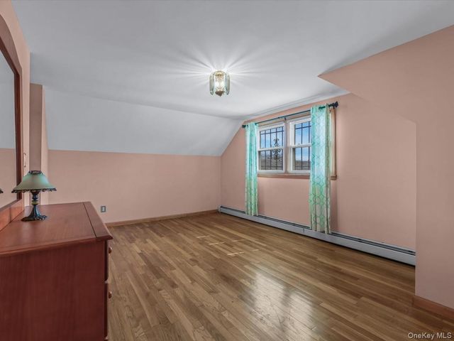 120-44 194th Street, Saint Albans, NY 11412